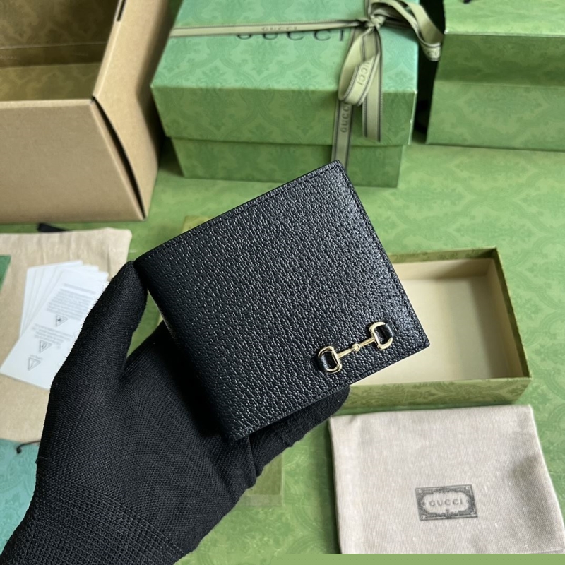 G*u*i wallets & purse